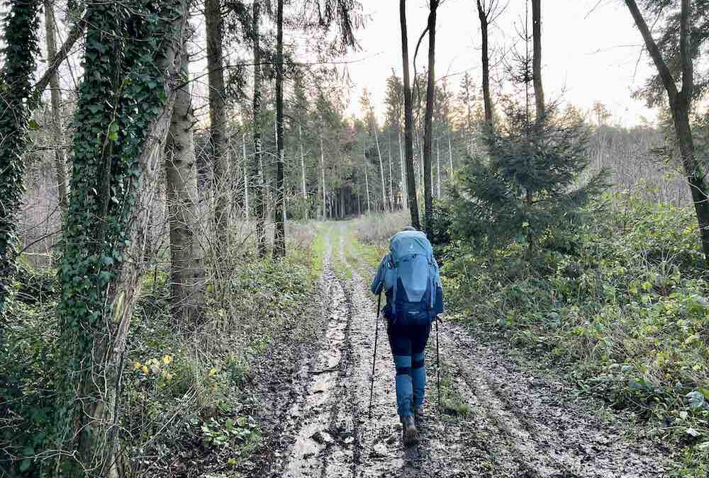 Lichter op pad: zo pak je slimmer in voor een meerdaagse tocht