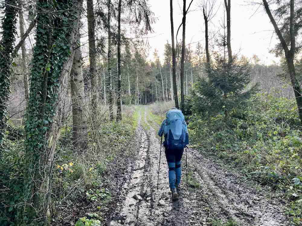 Lichter op pad: zo pak je slimmer in voor een meerdaagse tocht